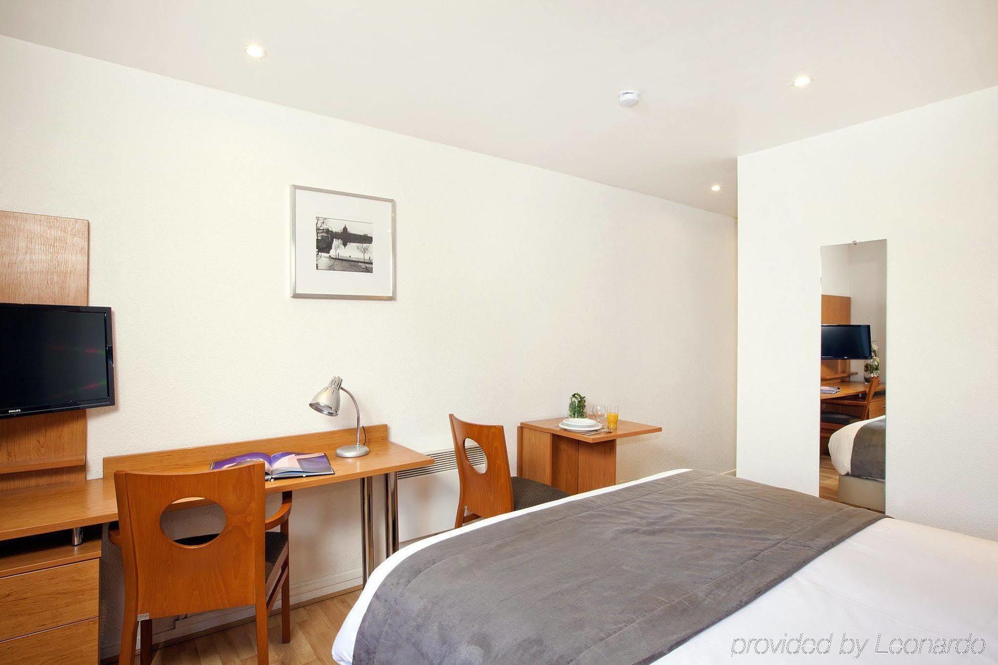 Sejours & Affaires Toulouse De Brienne Aparthotel Luaran gambar